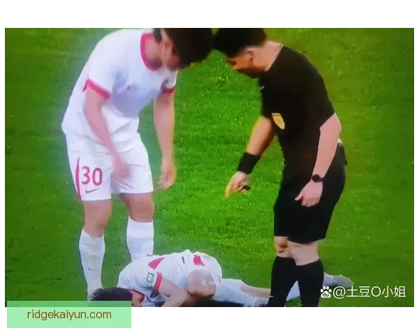 中超降级区竞争激烈，多队积分胶着面临保级压力压力